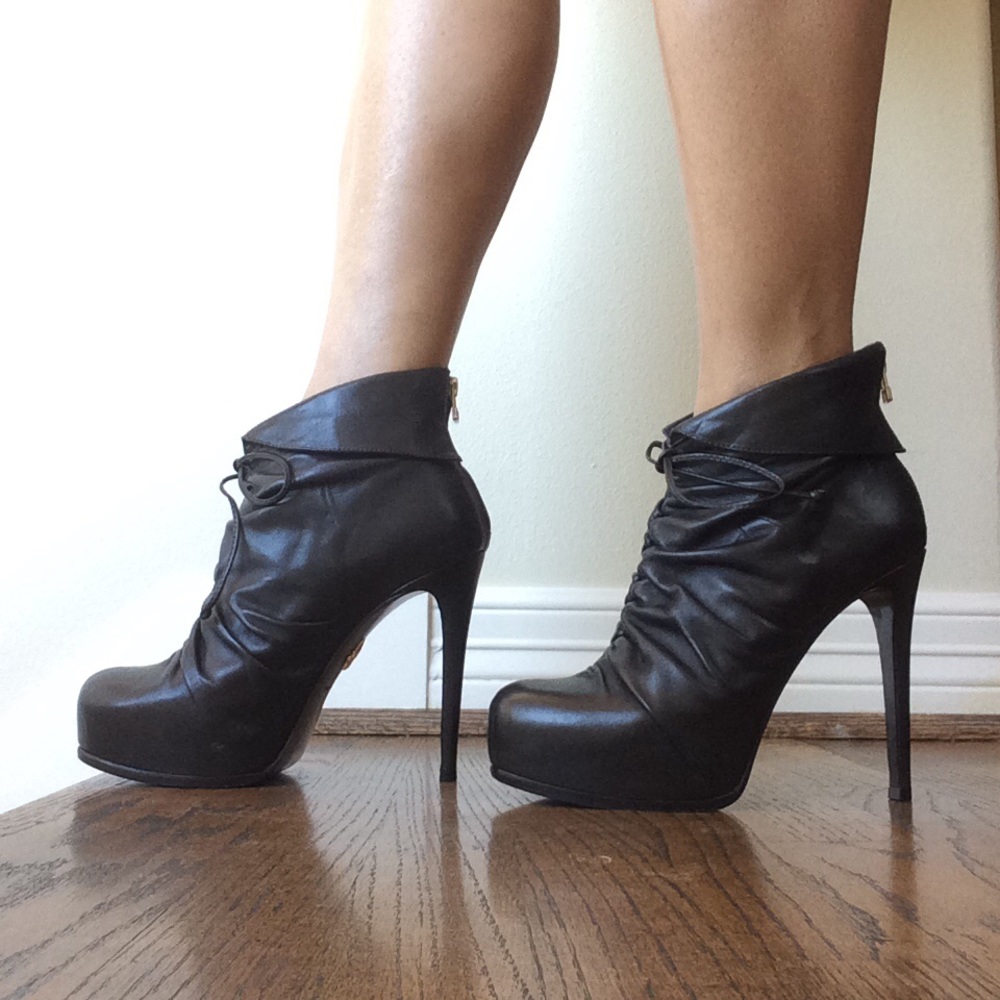 ❌SOLD❌Pour La Victoire Genuine Leather Black Boots - Picture 1 of 10